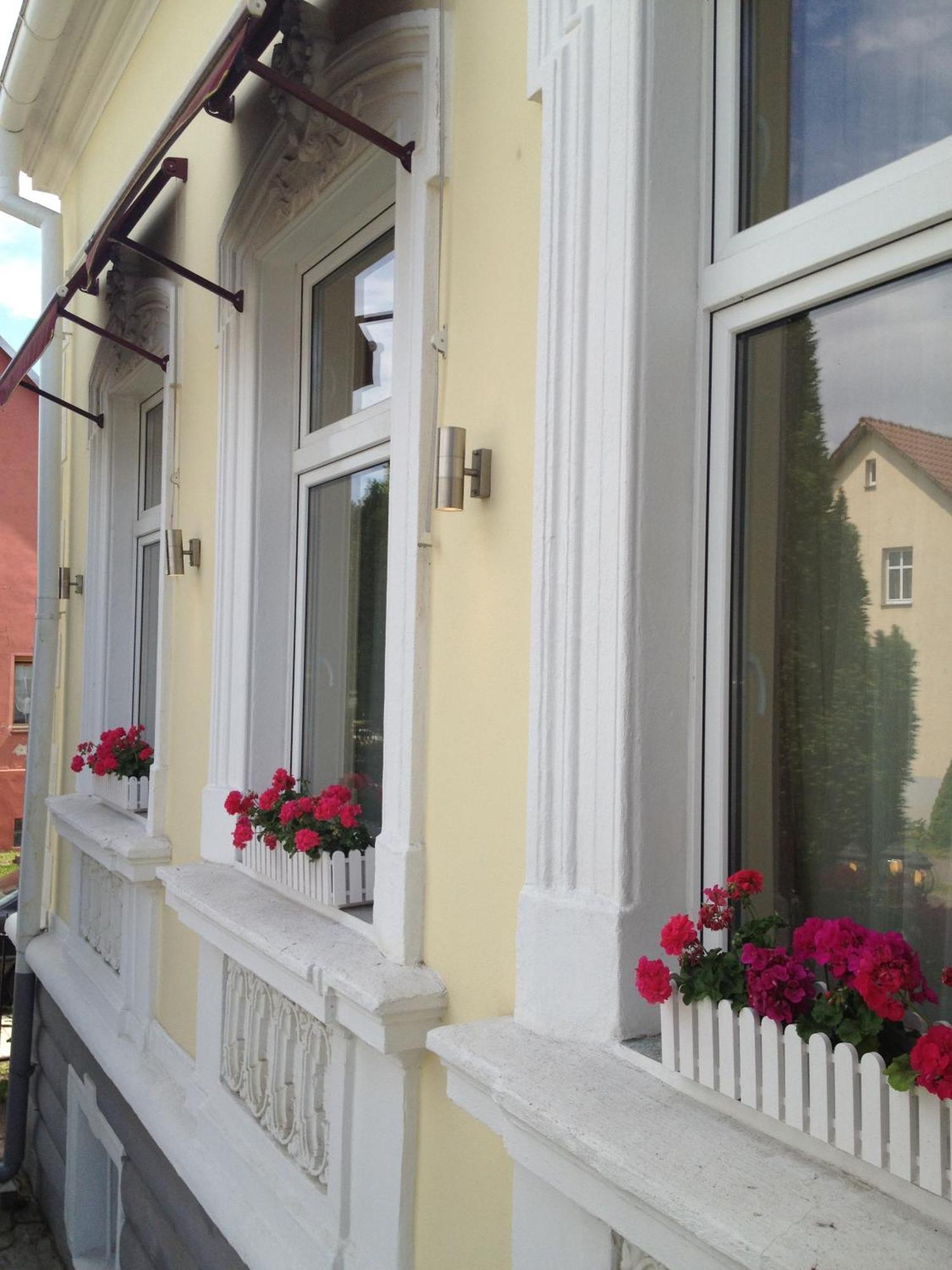Hotel Berliner Hof Dallgow-Doeberitz Exterior foto
